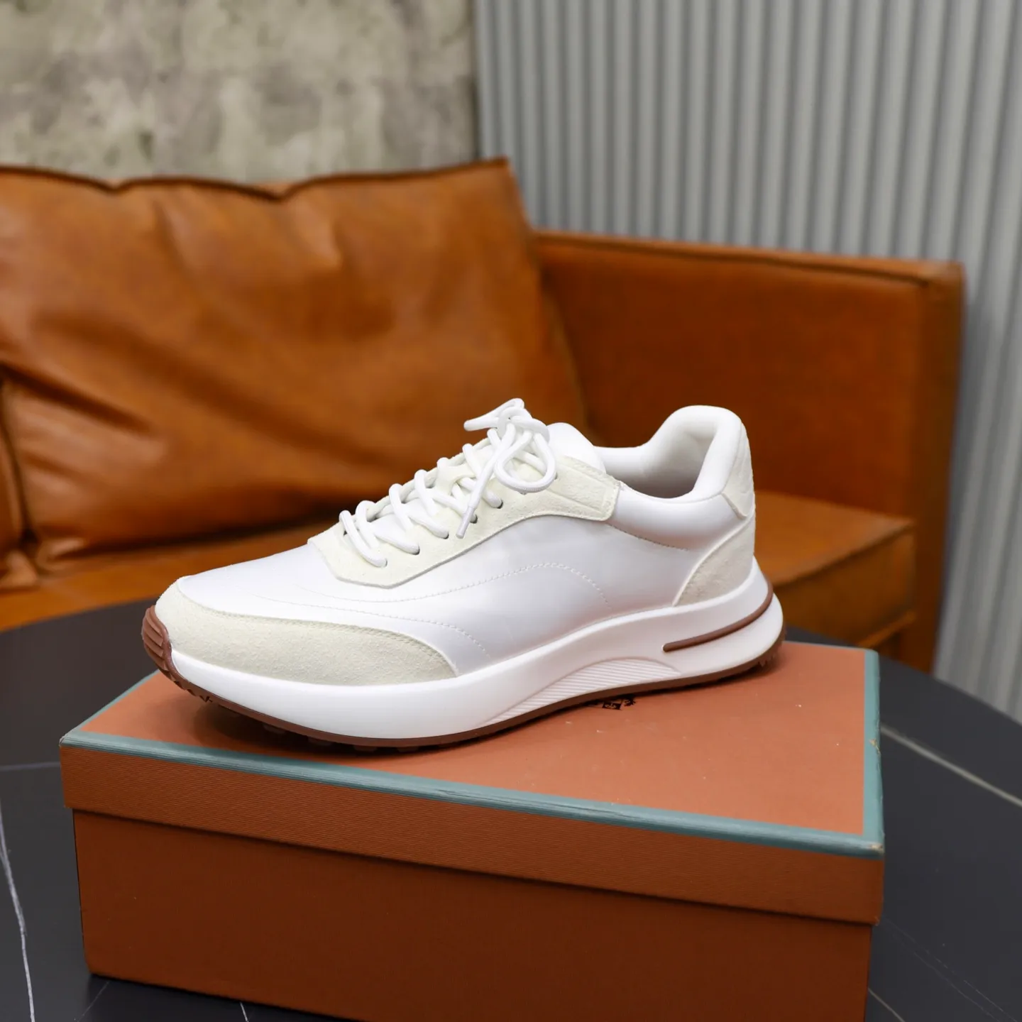 Ex-factory price: 462💰Loropiana LP men's shoes ♞size; 38-44 "45. Customized" original leather splicing. It is really easy to wear, lazy, relaxed, casual, perfect comfort, and there are many color choices, and they all look good with clothes. Is it true that Loropiana can bring social value? “Loropiana is the best thing money can buy”